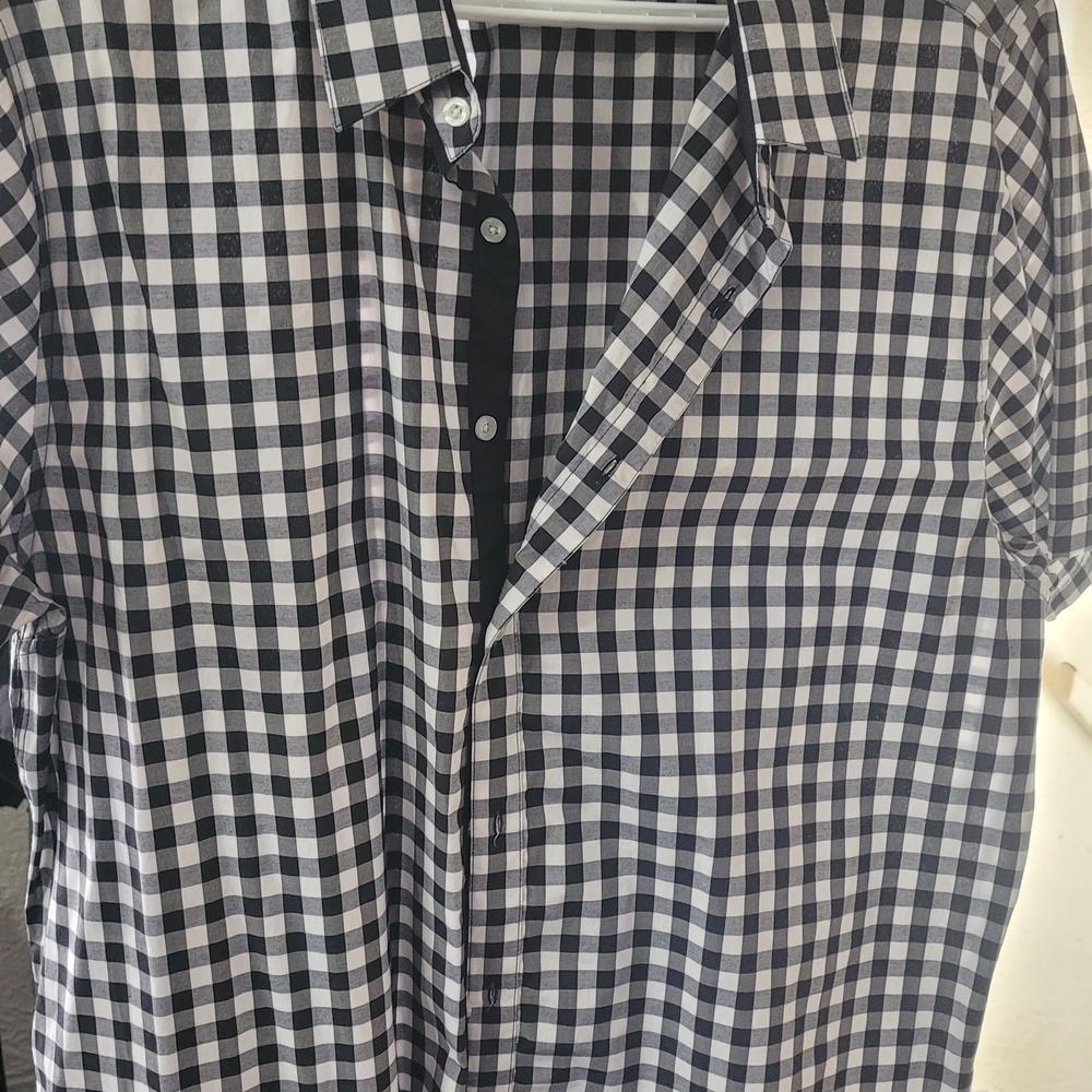 Galaxy By Harvic Black and White Check Short-Sleeve Button-Down Shirt